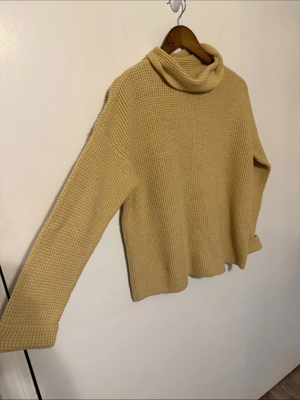 J. Jill Long Sleeve Turtle Neck Waffle Knit Sweater Beige LP Neutral Fall Warm